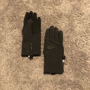 North face women’s gloves